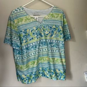 Alfred Dunner PXL top in blues/greens/white/yellow